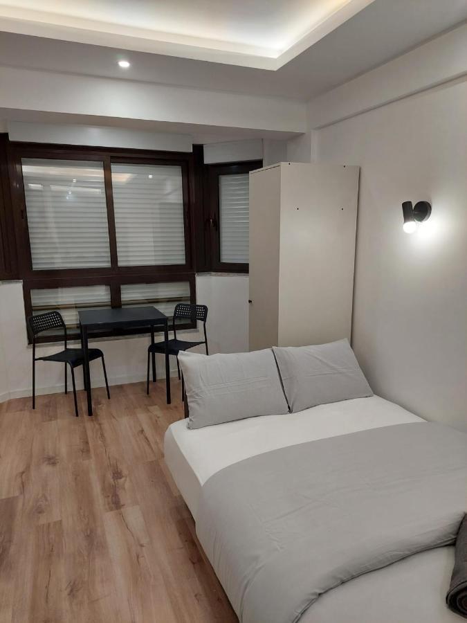 Lisbon South Bay Rooms Almada Eksteriør billede